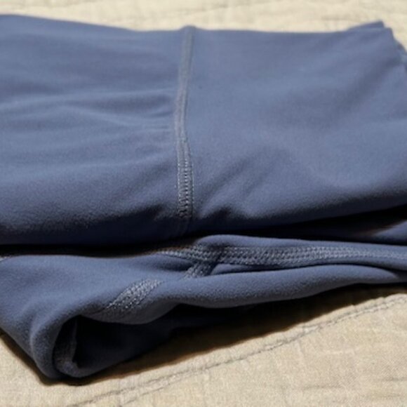 Blue Buff bunny legacy leggings size small like new - Picture 2 of 10